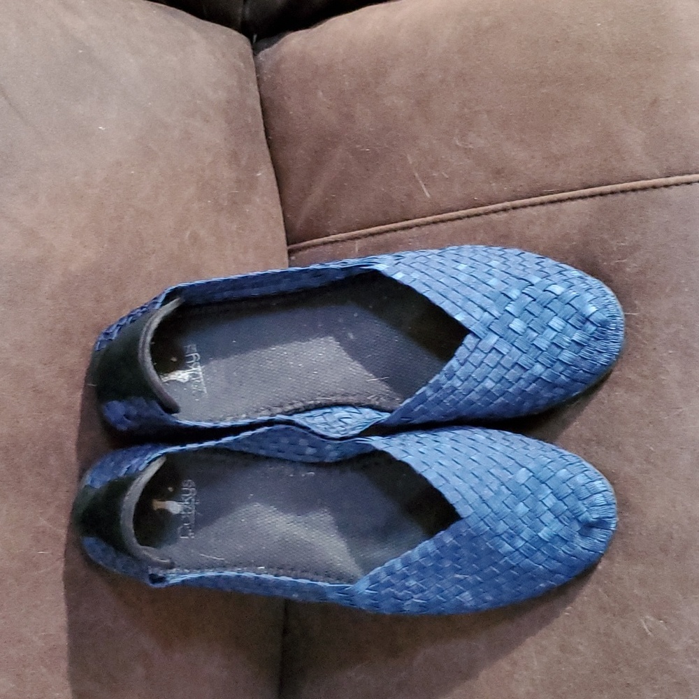 CURATED BY RUA'H KIBRIYA: Dark Blue Stretchy Woven Flats With Non-Slip Soles EUC